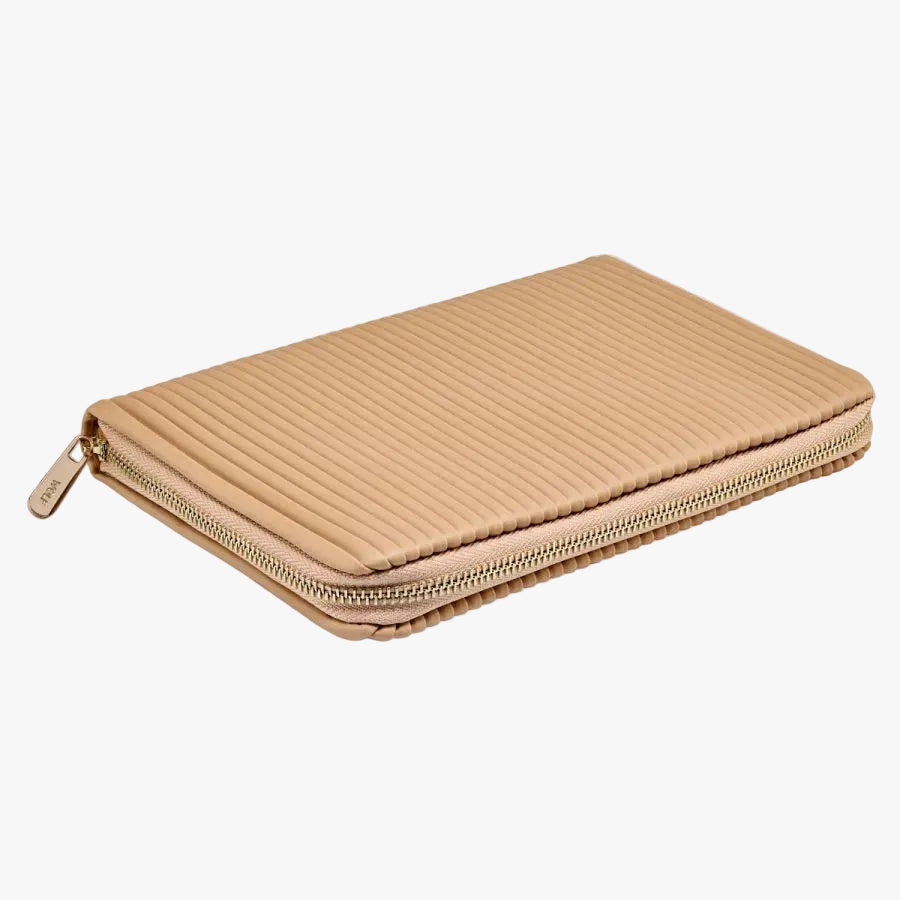 caramel coloured leather jewellery pouch