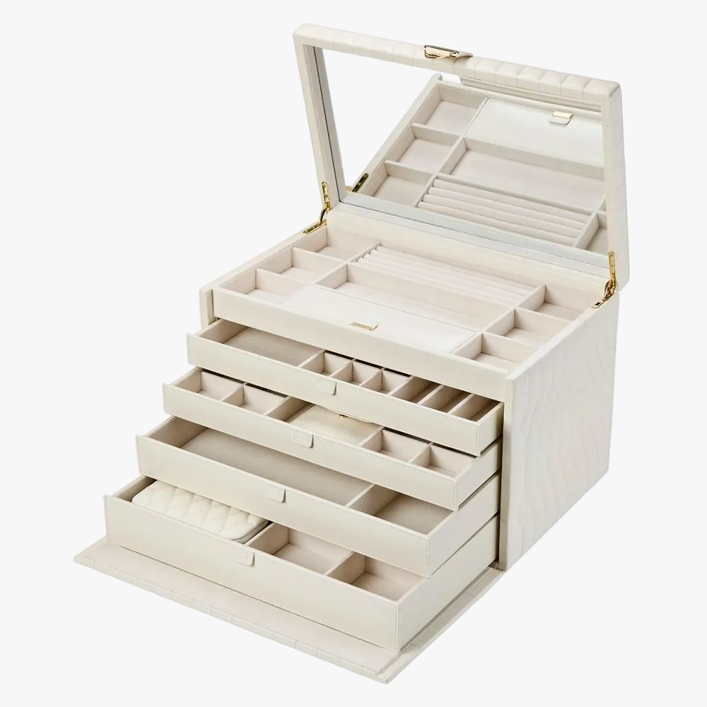 Finished in smooth premium vegan leather with refined geometric stitch detailing, it reflects WOLF's heritage of creating luxury storage solutions since 1834.