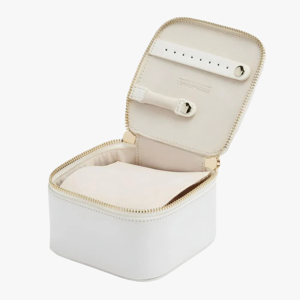 Curated by Orsini Fine Jewellery in Auckland, this elegant travel jewellery cube brings together luxurious materials, intelligent organisation and enduring craftsmanship, offering a sophisticated storage solution for modern jewellery collections.