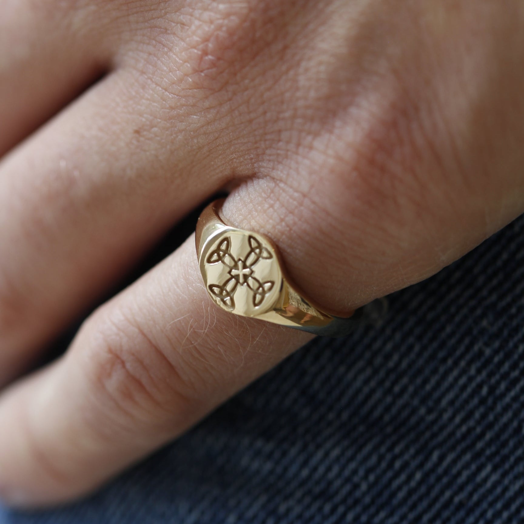 Saint cuths yellow gold leavers ring