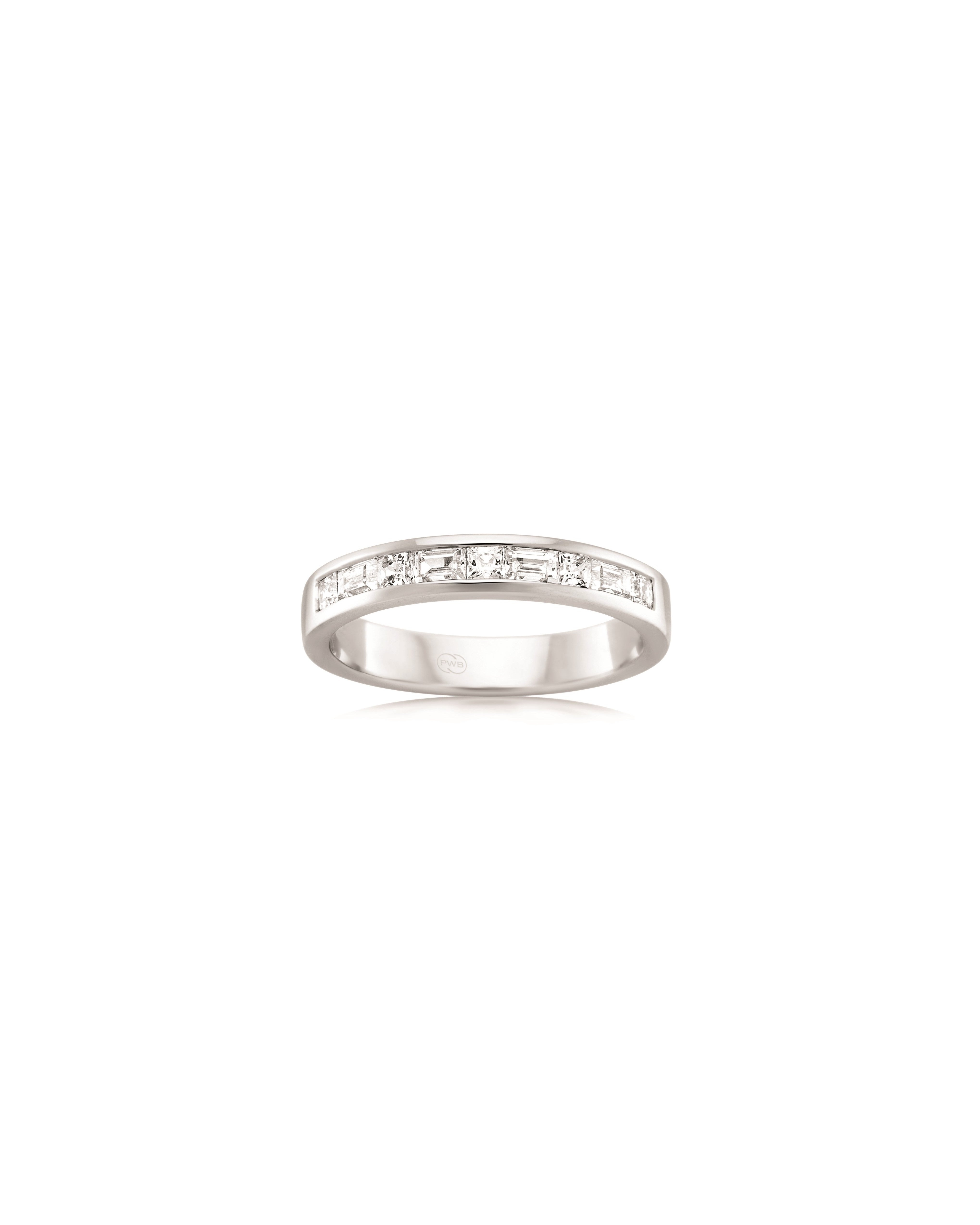 Women's Medium White Gold Alternate Diamond Wedding Ring
