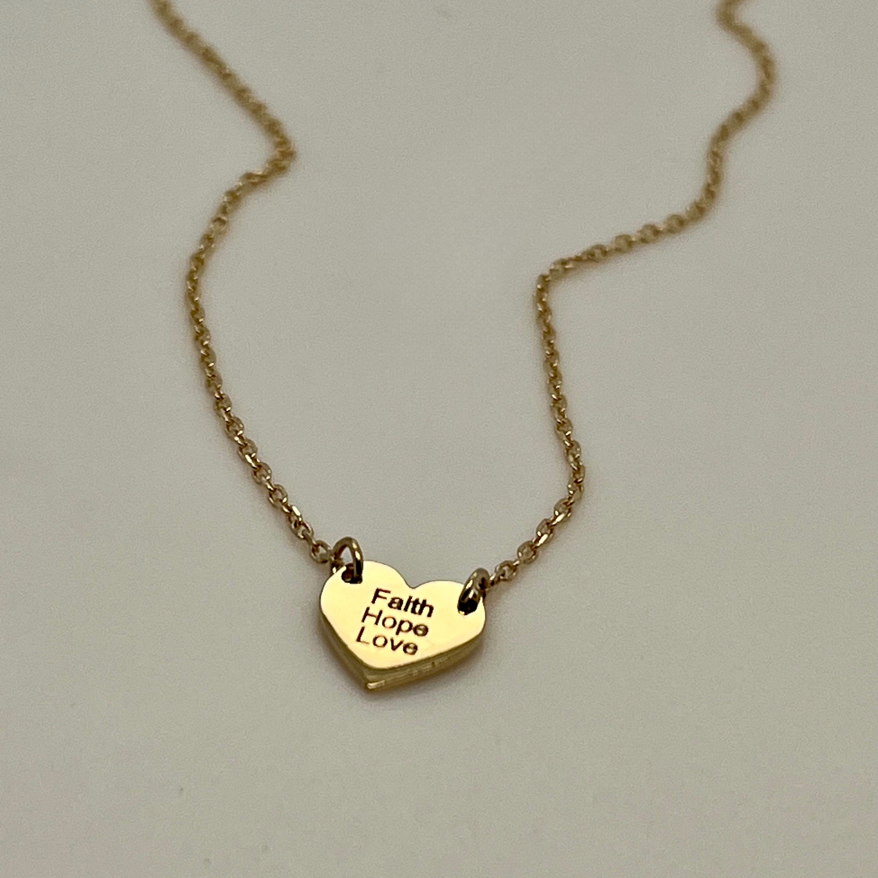 st cuths yellow gold heart necklace