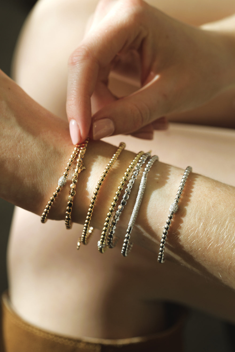 incredible stretch bracelets in gold metal
