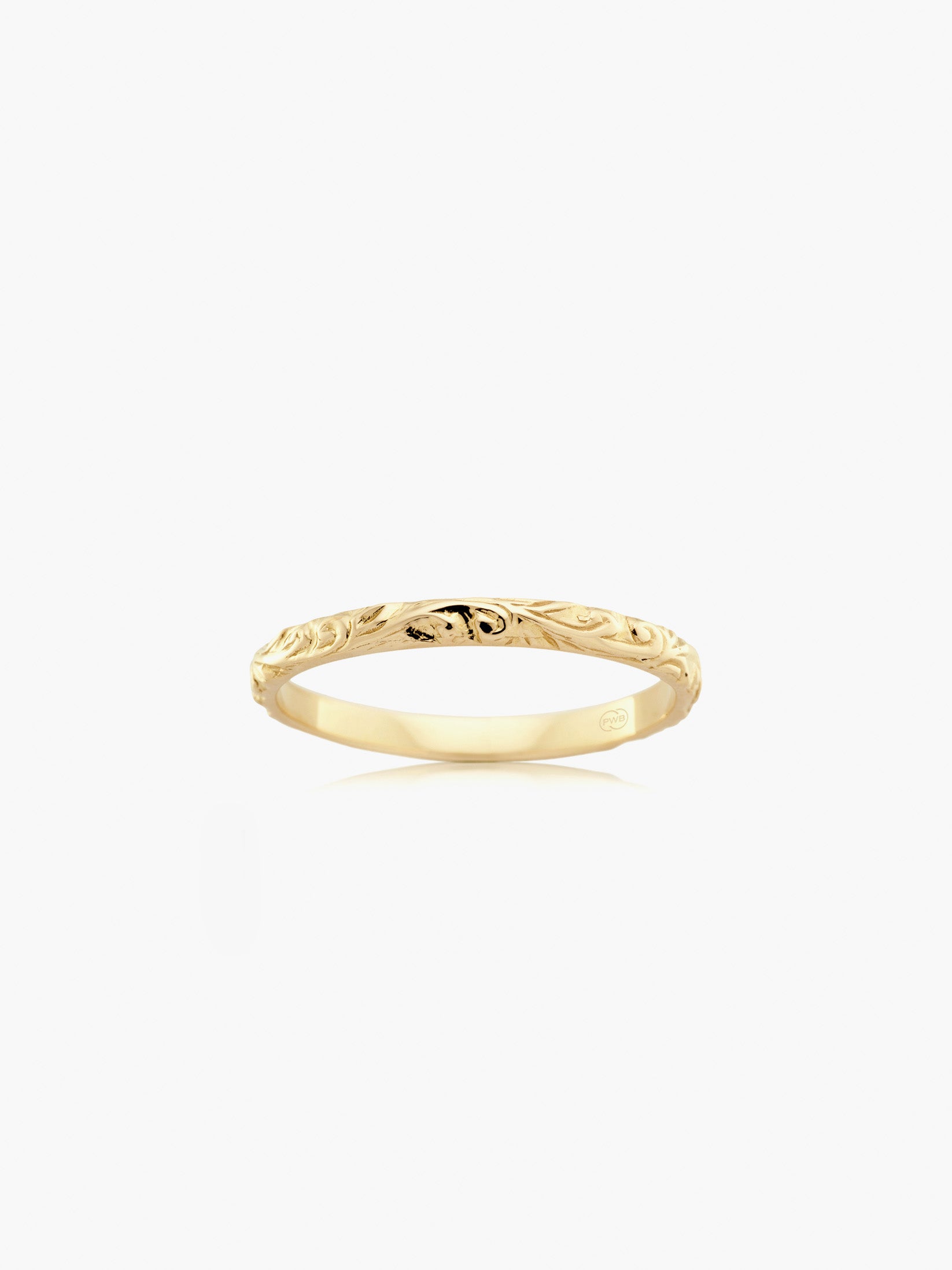 Fine Patterned Wedding Band in Yellow Gold