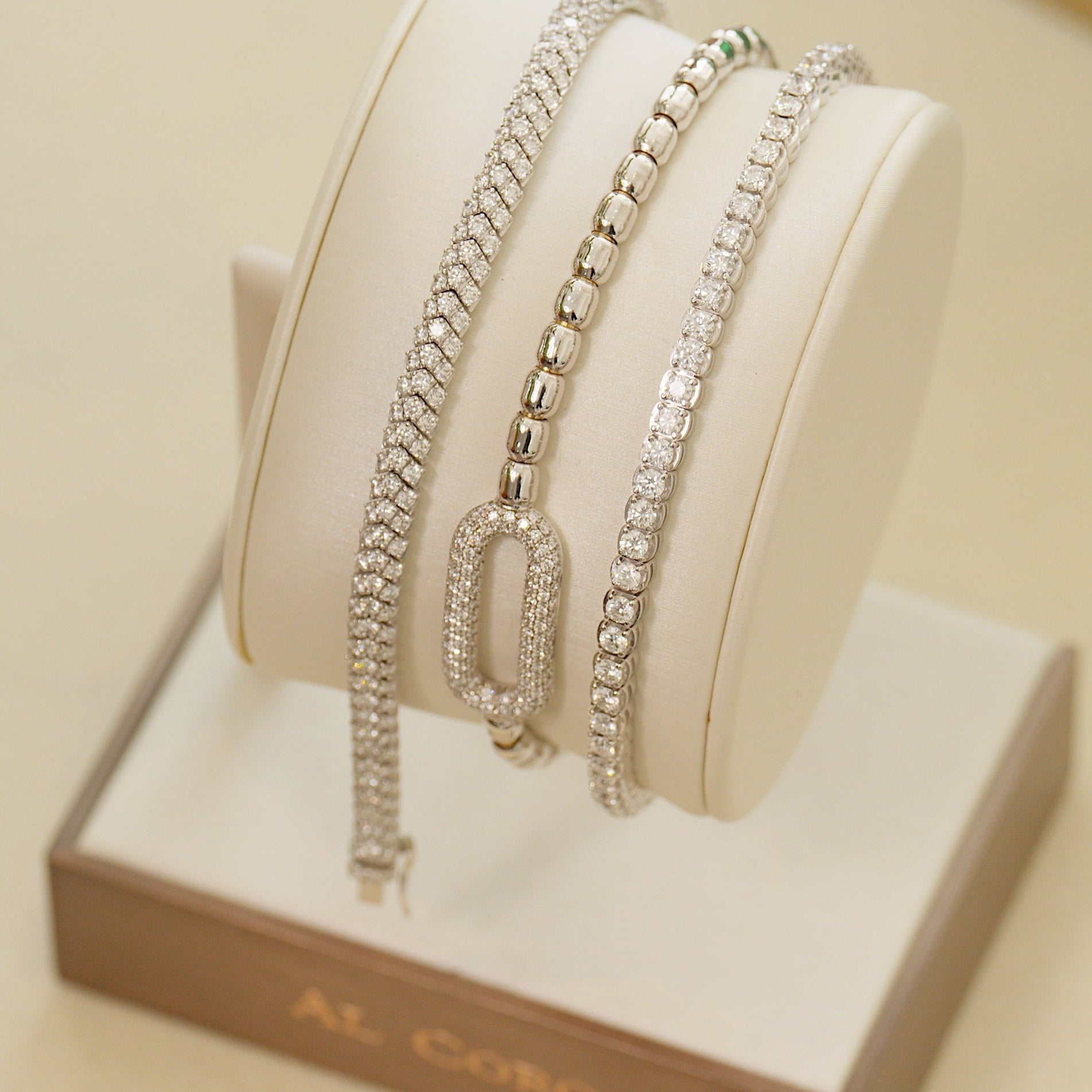 Al Coro Stretchy Bracelet in 18k White Gold with 66 Diamonds - Orsini Jewellers