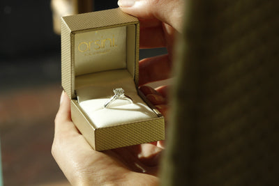 Engagement_Ring_in_Engagement_ring_box_Banner_Image_Extra_Cropped