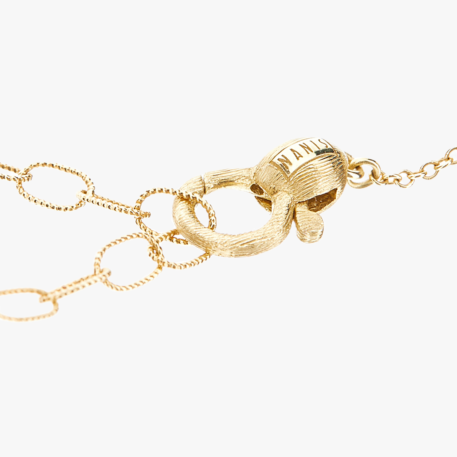 Nanis Soffio Yellow Gold Boules Bracelet BN1-583_GG clasp detail