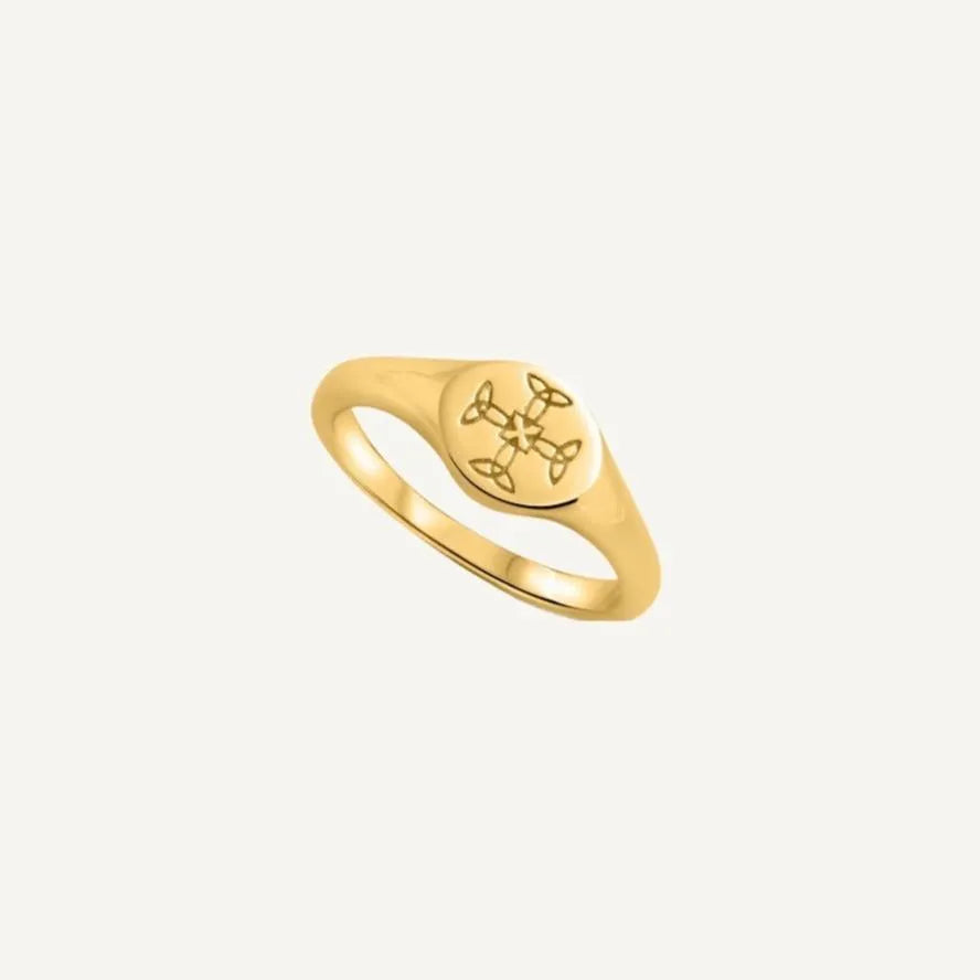 St Cuthbert&#39;s Leavers Graduation 9k Yellow Gold Signet Ring 2024 - Orsini Jewellers