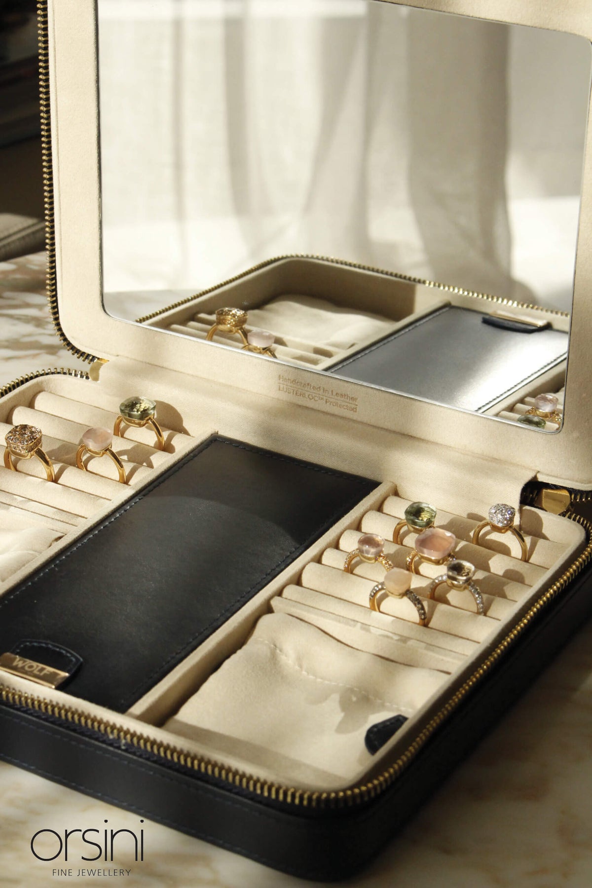 Travel Jewellery case navy colour with Nudo rings 